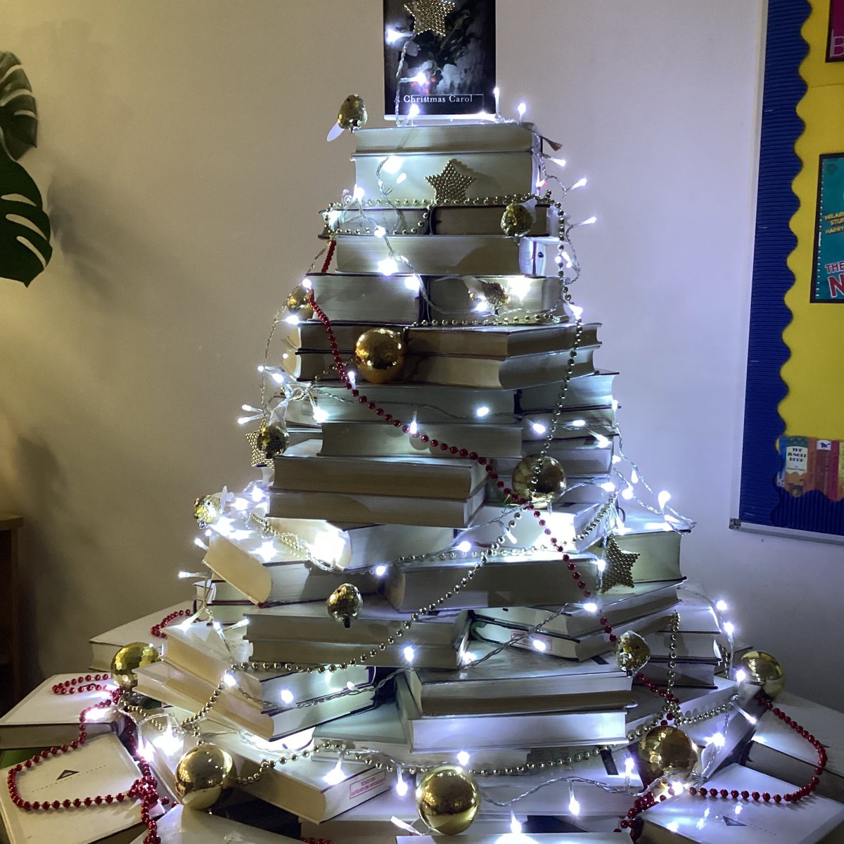 Our Lightcliffe Christmas tree is a celebration of our academy's love for reading- which book will you be adding to your Christmas list?