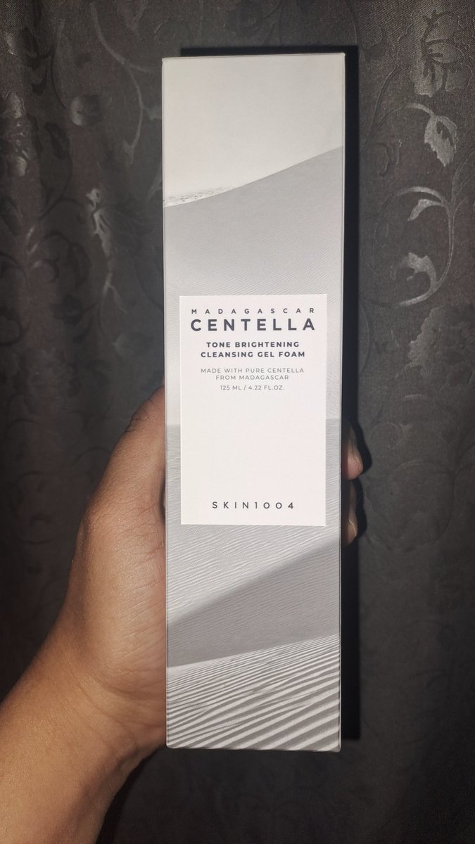 elullane's tweet photo. @undipmfs •SKIN 1004 centella tone brightening cream 75ml 100k 
•SKIN 1004 brightening cleansing foam gel 125ml 80k
•SKIN 1004 centella ampoule 55ml 80k
BARU SEMUA MASIH SEGEL! https://t.co/ZJvYCKu9EV