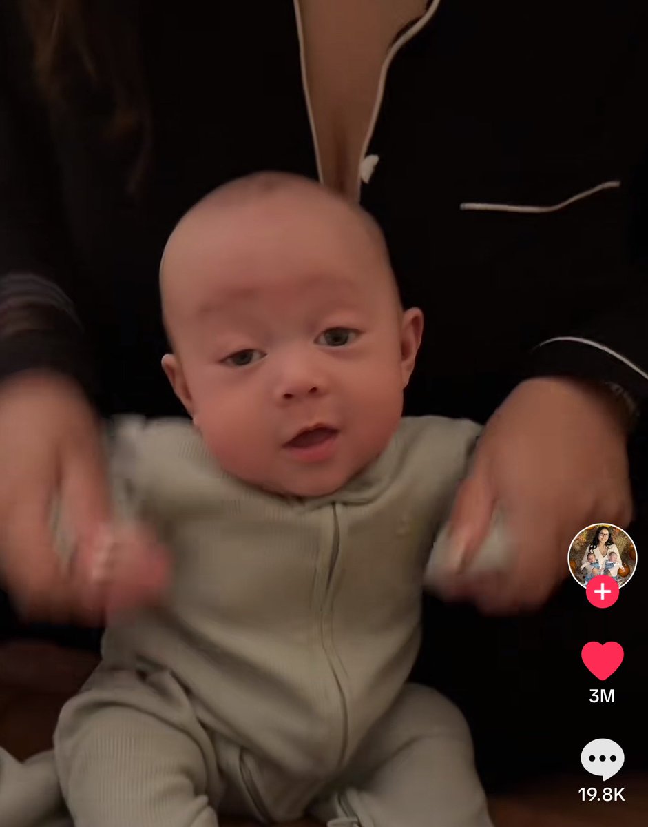 solodeauxleaux's tweet image. They said this baby look like Freddie Gibbs and I can’t unsee it lmao