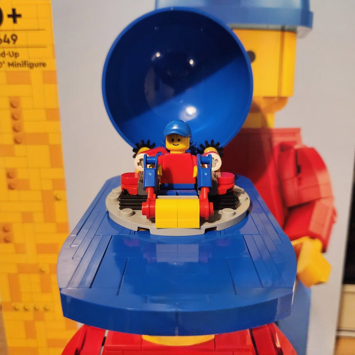 lotsabricks's tweet photo. Set Complete ✅️
40649
Scaled-Up Minifigure
Released: 2023
654 Pieces https://t.co/BkKJDggoAu