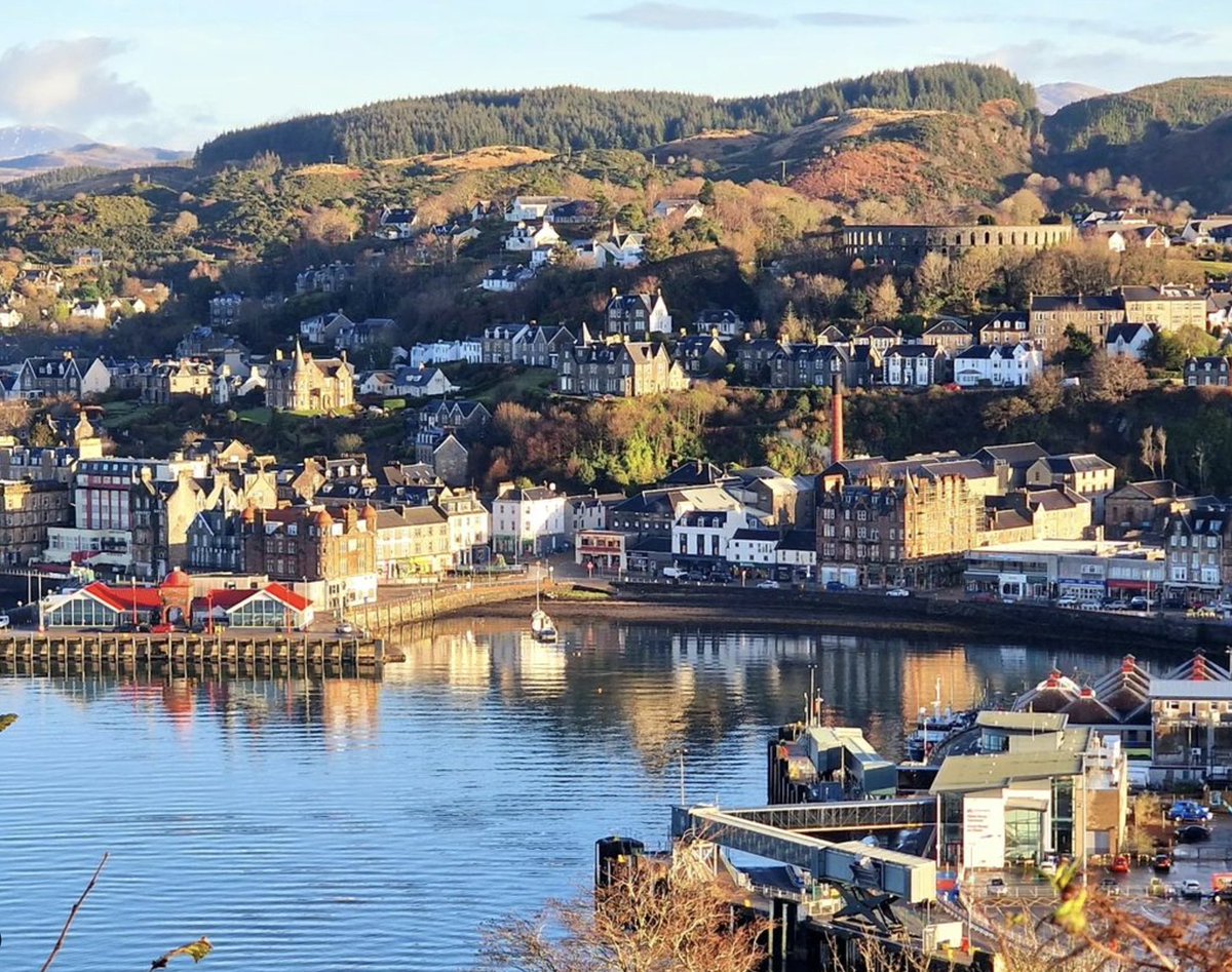 loveoban_'s tweet image. &apos;Tis the season to support local businesses! 🎄🛍️

Oban is home to many amazing local businesses and we want to highlight them!

🎁 Share your go-to business in the comments for all things gifts, dining, drinks, and more!

📸 Captured by @dianes.outdoor.adventures on Instagram