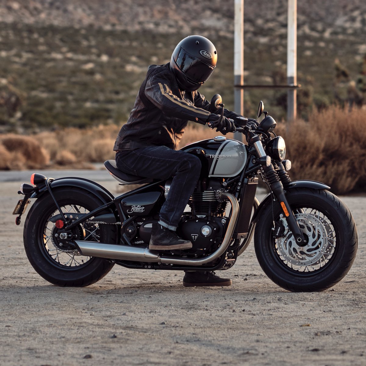 UKTriumph's tweet image. Custom looks, classic soul. Make every mile unforgettable. 🏍️

#TriumphUK #ForTheRide #Bobber