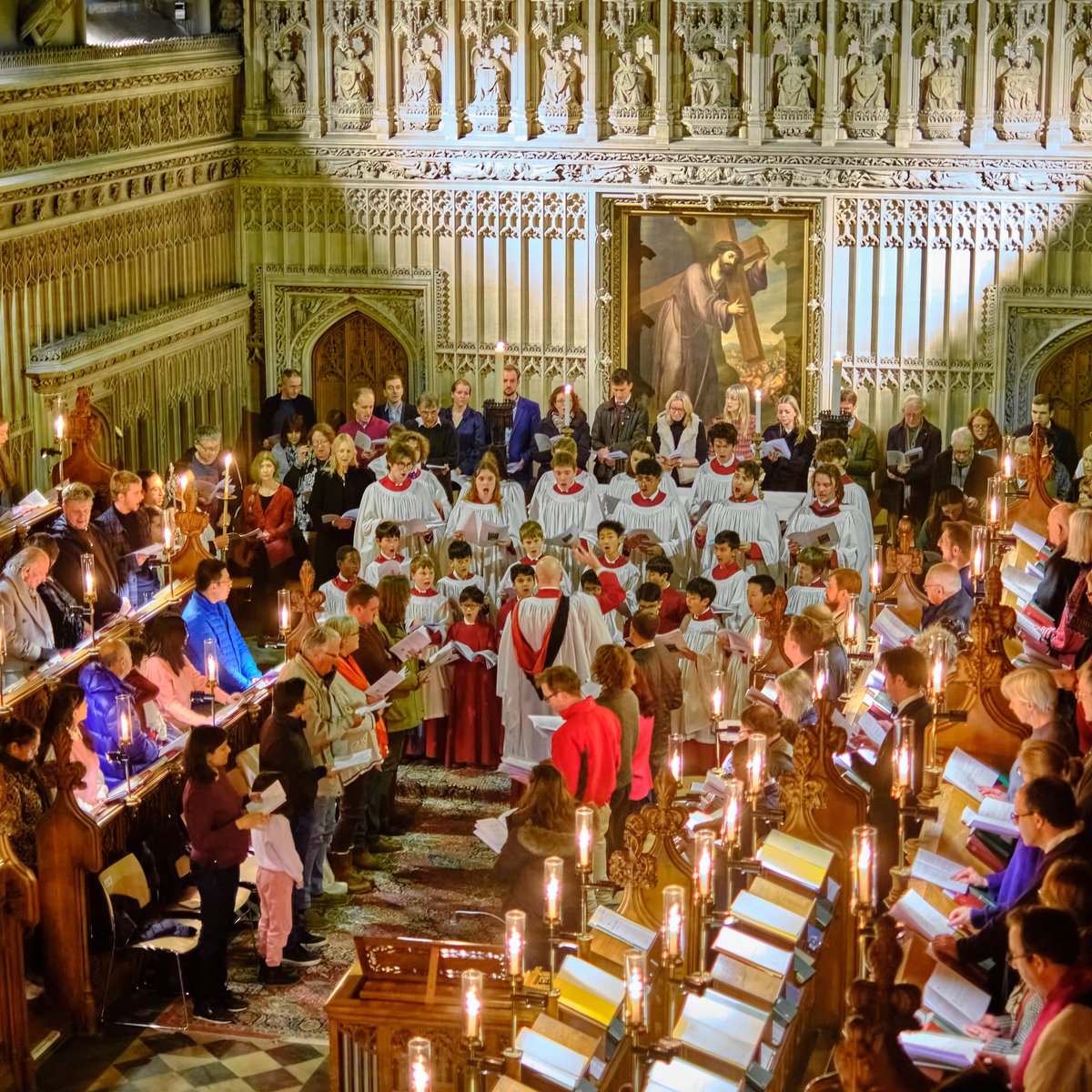 We were delighted to see a packed Chapel for our Advent Carol Service last night.  Thank you to Hugh Warwick for these photos of one of the most atmospheric events of the year.