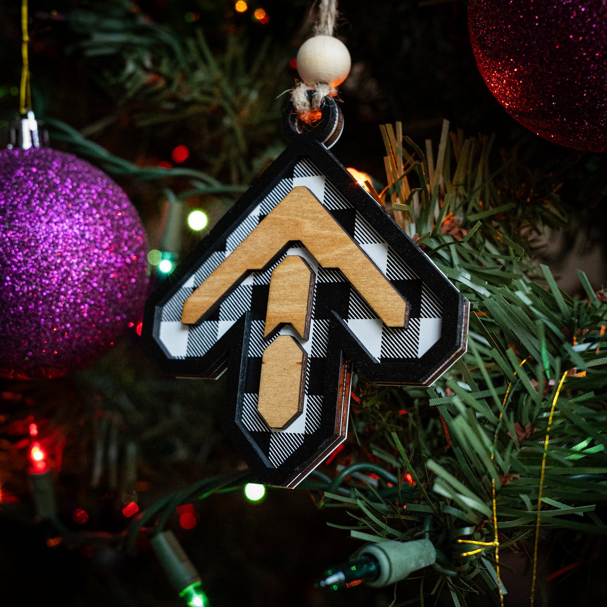 shopDangerShark's tweet image. Something a little different. A Pop-up Etsy Shop! The next two weeks we'll be selling custom Wooden DDR ornaments. Some offer personalization to add your gamertag/name.

Everything is made to order and will ship within 1-2 business days of ordering. 

etsy.com/shop/DangerSha…