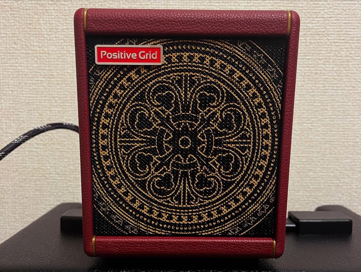 daichijem77hp's tweet image. MNG！！！
待ちに待ったSteve Vaiモデルのスパークミニ！！！
小さすぎて驚いたけど
音が良さすぎて更に驚いた！
プリセットは無限大でめちゃくちゃ楽しめるアンプ！

#positivegrid #spark #sparkmini #stevevai