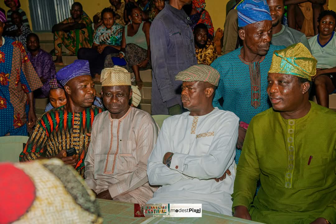 oronnafestival's tweet image. It was an unforgettable evening at Efe Night, with the Royal presence of Oba Kehinde Gbadewole Olugbenle.

#oronnailarofestival2024 
#oronnailarofestival 
#ilaro