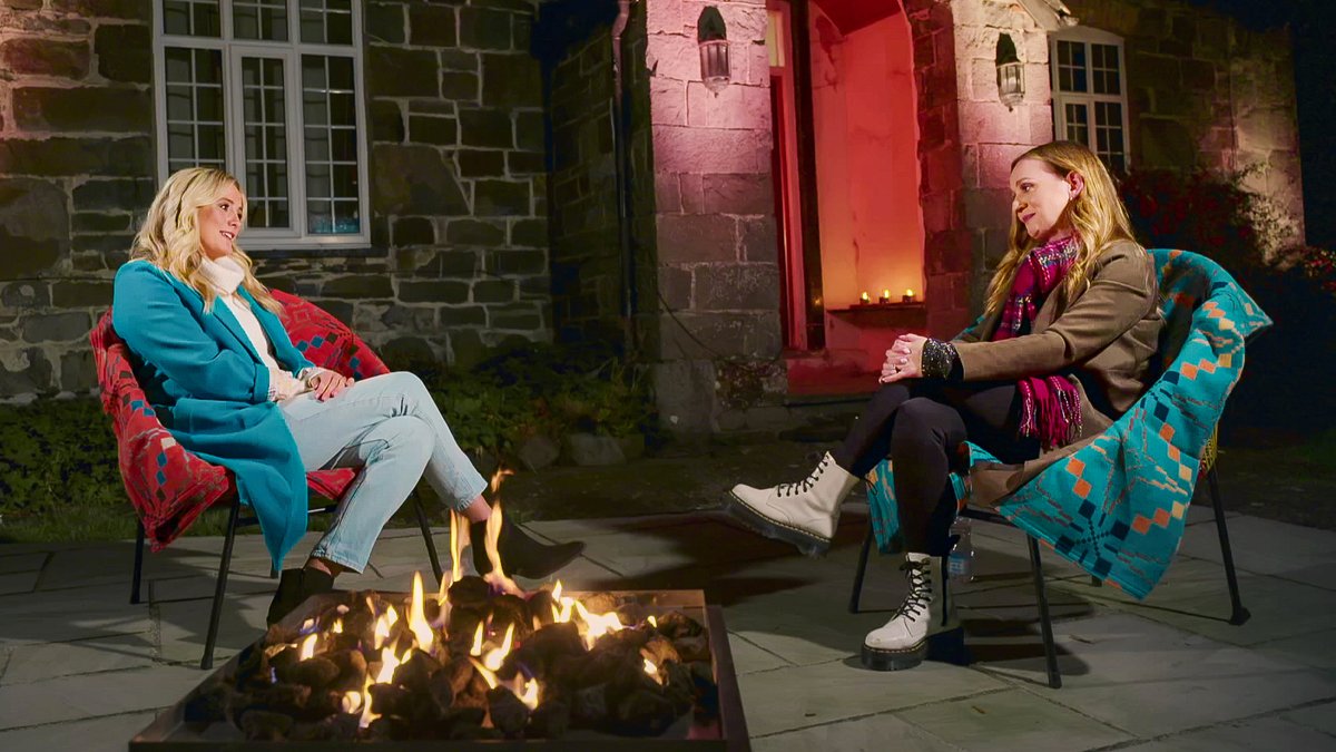 S4C 🏴 (@s4c) on Twitter photo ✨ Sgwrs Dan y Lloer ✨
<a href="/MariLovgreen/">Mari Lovgreen</a> sy'n gwmni i @ElinFflur heno wrth i'r ddwy roi'r byd yn ei le o dan olau'r sêr 🌙
🌌 Sgwrs Dan y Lloer: Mari Lovgreen
⏰ 20:00
Heno ar S4C ✨ Sgwrs Dan y Lloer ✨
<a href="/MariLovgreen/">Mari Lovgreen</a> sy'n gwmni i @ElinFflur heno wrth i'r ddwy roi'r byd yn ei le o dan olau'r sêr 🌙
🌌 Sgwrs Dan y Lloer: Mari Lovgreen
⏰ 20:00
Heno ar S4C