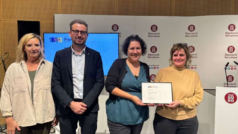 diba's tweet photo. 🙌El projecte "Salut mental a escena", d’Utopia Barcelona, ha estat el projecte guanyador de la 13a edició del nostre Premi Josep M. Rueda i Palenzuela, que premia i posa en valor les entitats socials que treballen en favor de la convivència i la participació ciutadana a través de l��acció comunitària. #PemiRueda #som311 #ODSDiba

✅https://t.co/qRzWQHcUZn