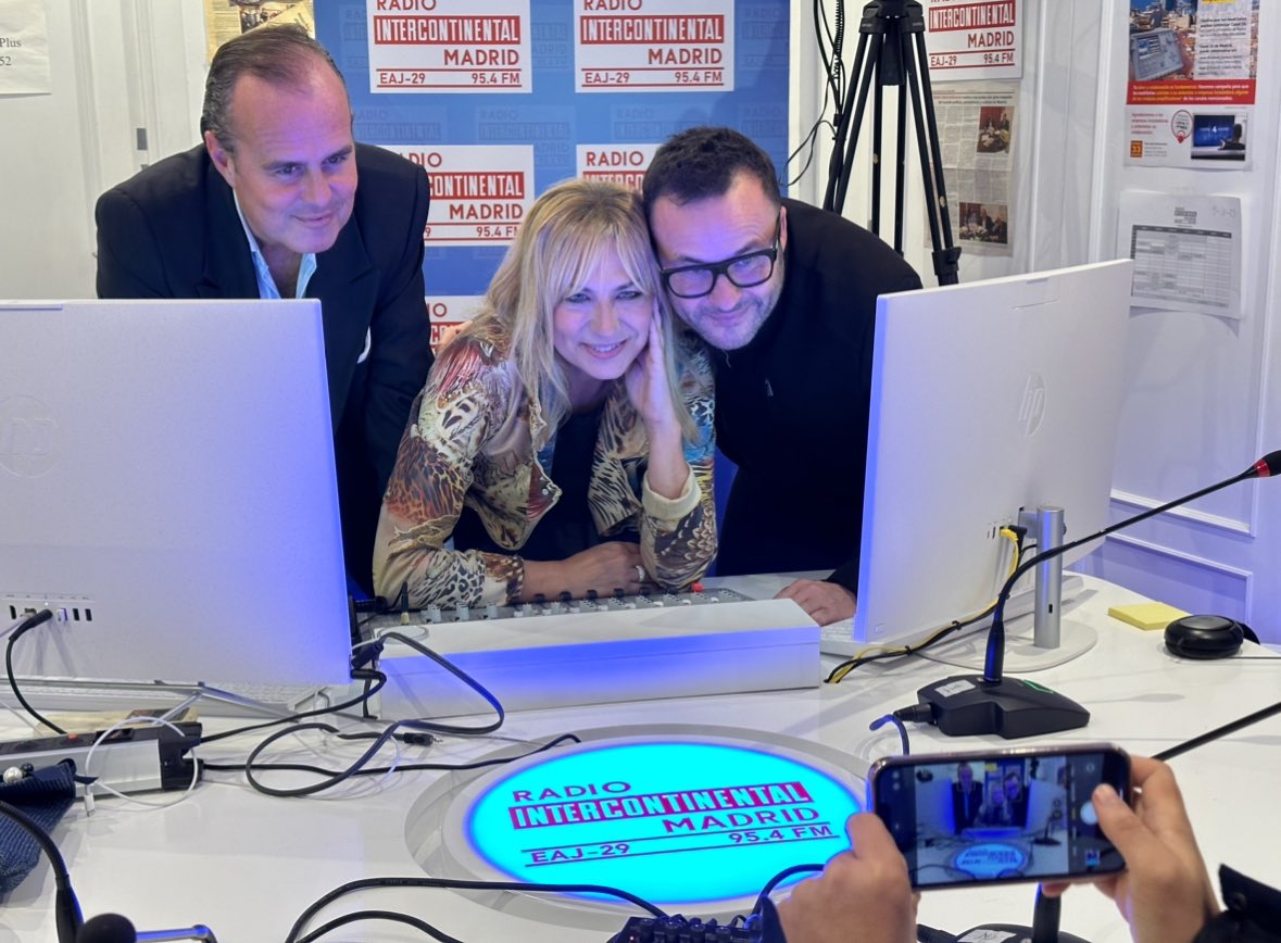 Radio Intercontinental Madrid (@radiointercon) on Twitter photo 1/1 Nuestro gran desafio es mantener ese continuo homenaje a grandes voces de años 50,60,70 y 80 con programas también históricos como <a href="/RadioHora_/">Radio Hora®</a> Peticiones del Oyente, Caliente y Frio, Onda Pesquera,.. Y otros programas ya en versión actual, algunos de claro servicio público. 1/1 Nuestro gran desafio es mantener ese continuo homenaje a grandes voces de años 50,60,70 y 80 con programas también históricos como <a href="/RadioHora_/">Radio Hora®</a> Peticiones del Oyente, Caliente y Frio, Onda Pesquera,.. Y otros programas ya en versión actual, algunos de claro servicio público.