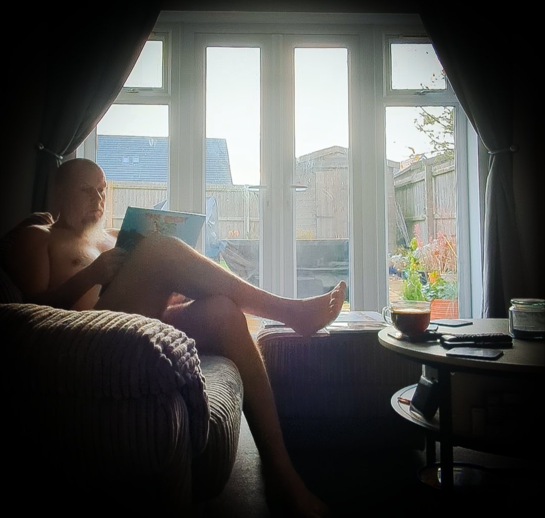 clothesfreeuk's tweet photo. The Quest is a good addition to the Yes catalogue need to be played at volume though. As with all "Veteran" bands, some always harp back to days past.. Not me πππ #TheQuest #Yes #progressiverock #clothesfreeliving #naturism #normalnudity #aunaturale #nonsexualnudity https://t.co/8CBO4vjIyx