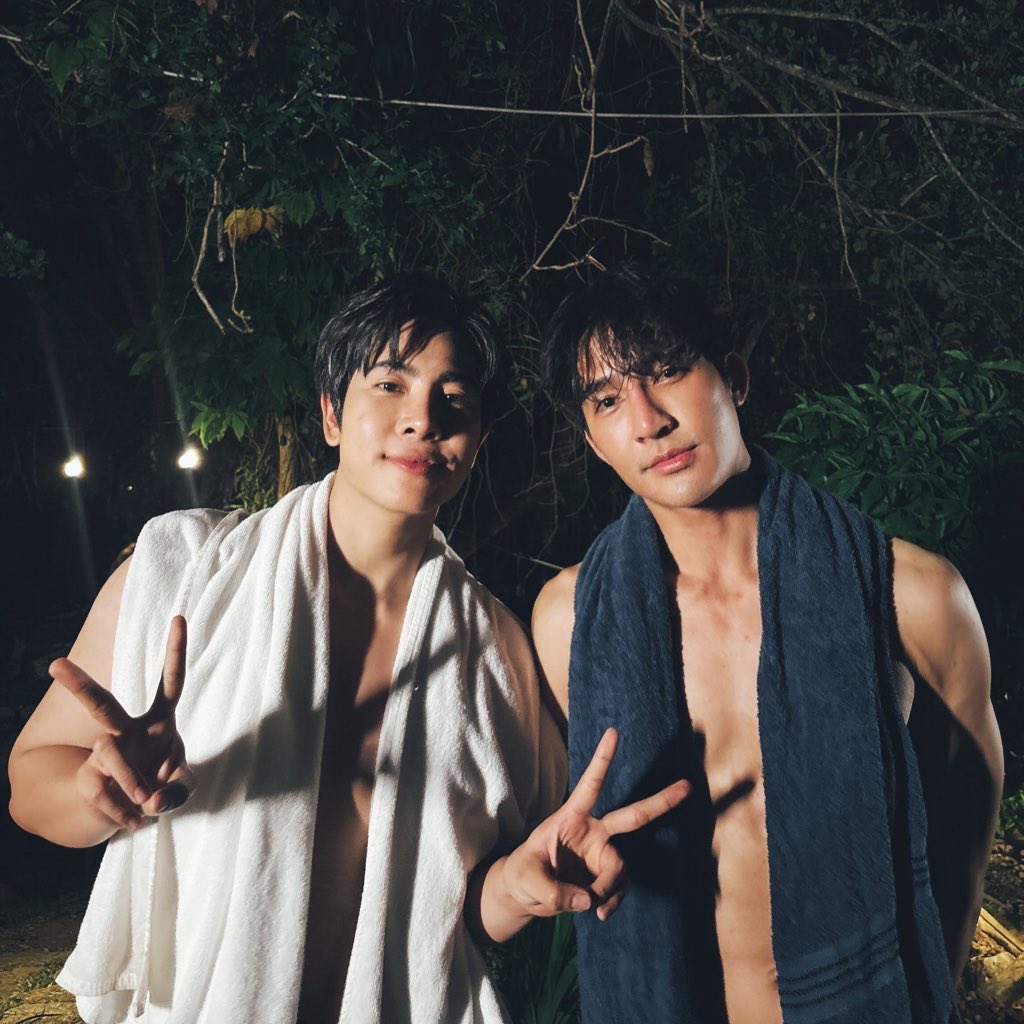 sixteenth26_'s tweet photo. น้องมิกโตเป็นหนุ่มแล้ว ไม่มีแล้วเด็กที่ใส่เสื้อยืดเล่นน้ำ 😔(😭) https://t.co/xiTpV4T9xB