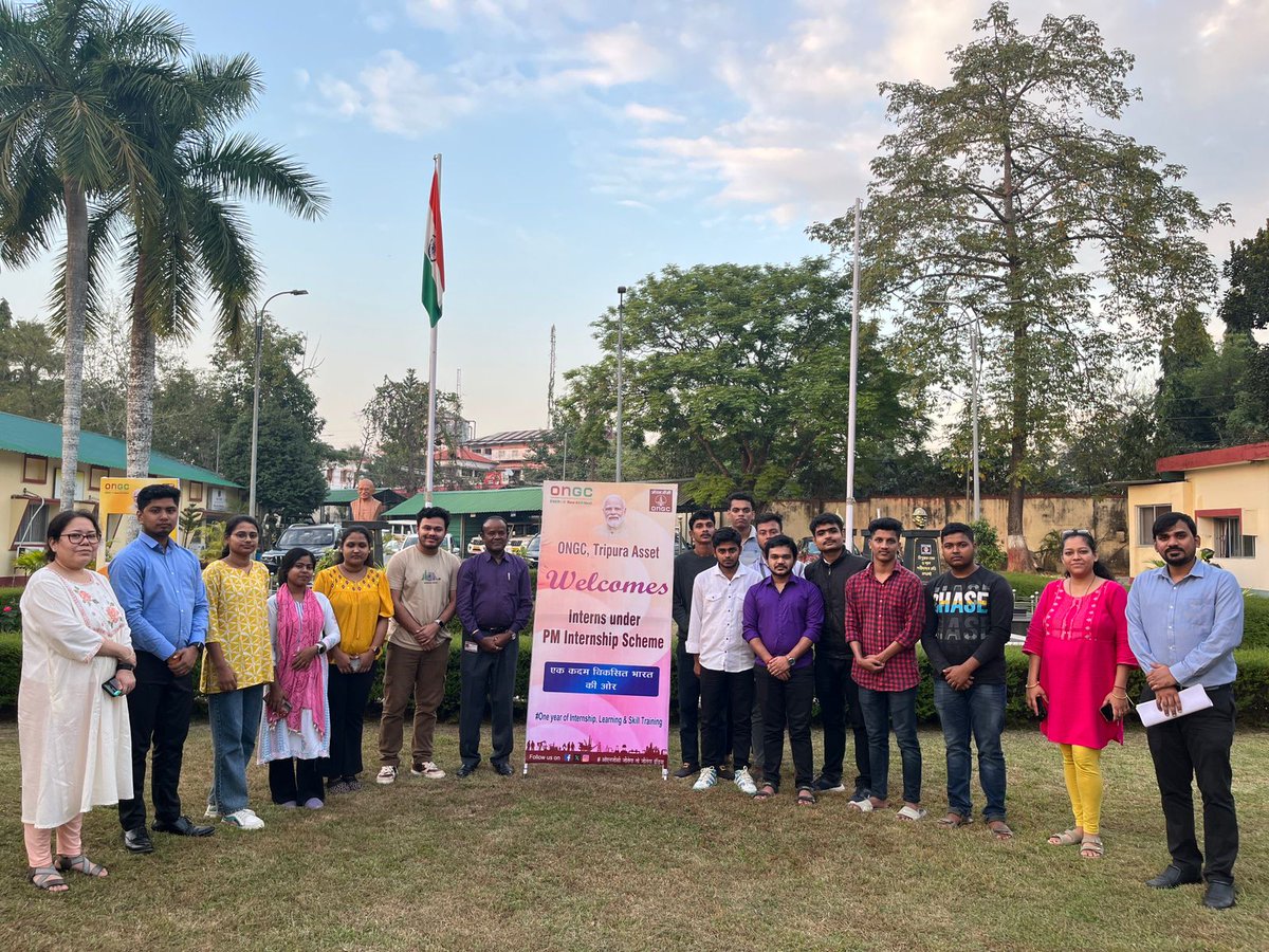 MCA21India's tweet image. On day one of the PM Internship Scheme- Pilot project, our first cohort of interns from 625 districts have begun their internships across 34 States/ UTs across the length and breadth of the country!

It is a significant step in what promises to be a transformative journey. 

All…