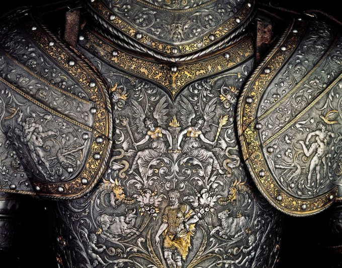 Alex_Inspira's tweet photo. 12. Detalles de la armadura de Hércules del emperador Maximiliano II de Austria realizada en 1555, actualmente expuesta en el Museo de Historia del Arte de Viena. https://t.co/8SjRmSfQGA