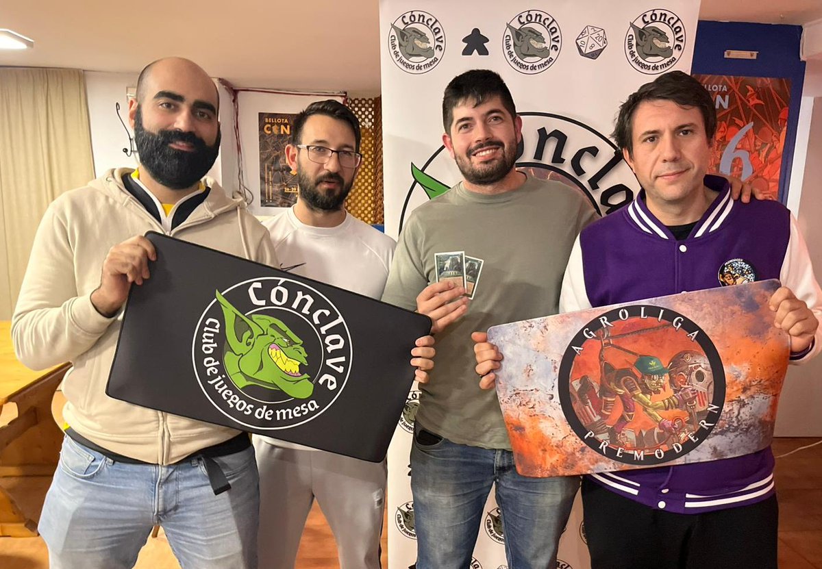 Final de la segunda Agroliga de @Premodern con sesión doble de mañana y tarde y comida de convivencia magiquera.
Gracias a todos por participar y os esperamos para la próxima edición.
mtgdecks.net/Premodern/fina…
