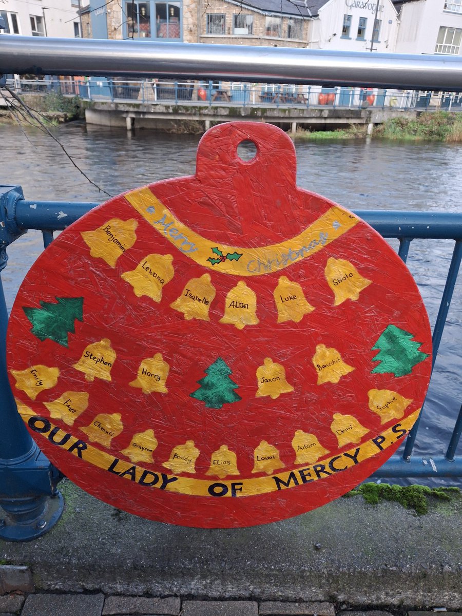 Loving the decorations from local primary schools-brightening up the walk to work!!
Well done St Brendans NS,  Cadbury  NS, <a href="/CarraroeNS/">Carraroe NS</a>   Our Lady of Mercy NS

<a href="/SligoTidyTowns/">Sligo Tidy Towns</a>