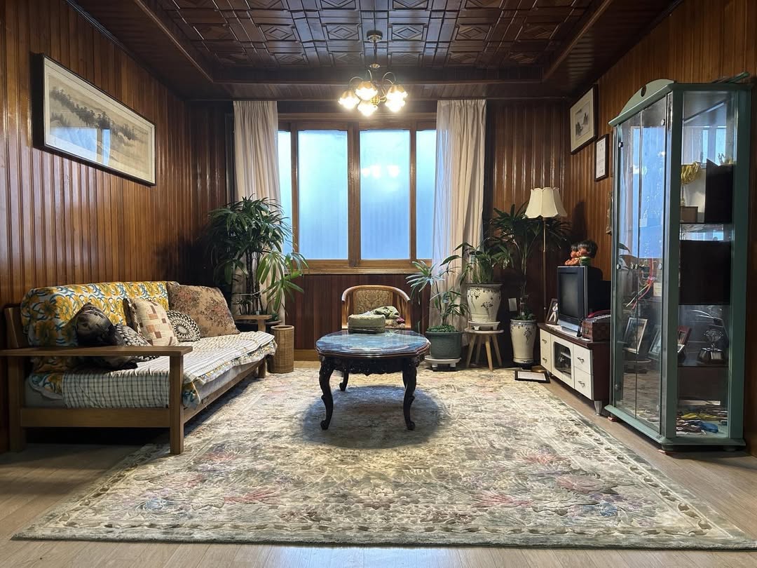 도회집. 이렇게 환한 적 없던 거 같은데.
#태저풀