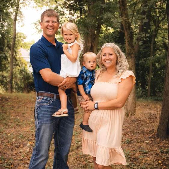 Congratulations to Kyle Dasenbrock, who was recently named a 2024 Top Community Leader Under 40 in Effingham County! Those recognized are making a positive impact on the communities.

We are so grateful to have Kyle as such an incredible leader for our teams.
