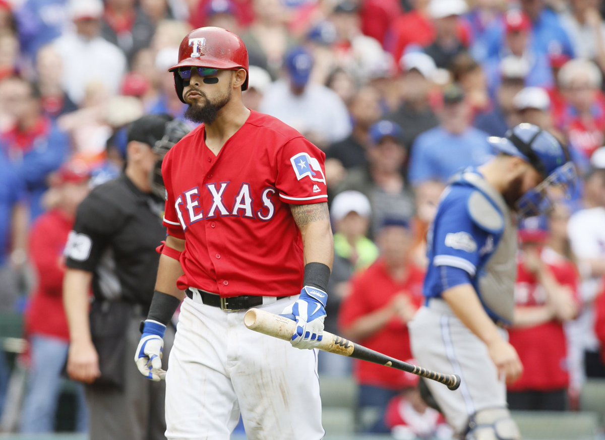 Kane_McCutchen6's tweet photo. Let’s be real. We need the red uniforms back 👀 #StraightUpTX https://t.co/ylof0Oo1Hz