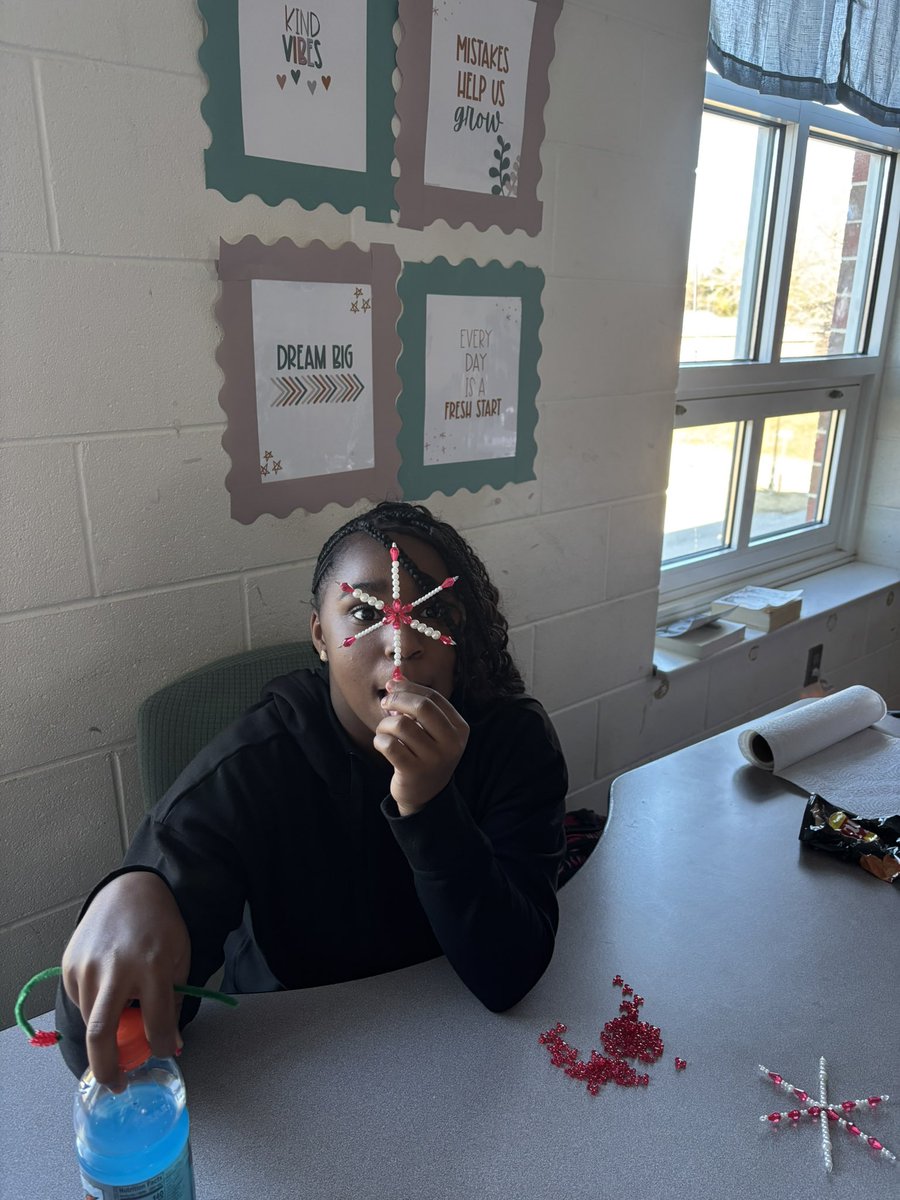 𝐻𝑒𝓁𝑒𝓃 𝒜𝓂𝑒𝓈, 𝑀.𝐸𝒹 tweet media