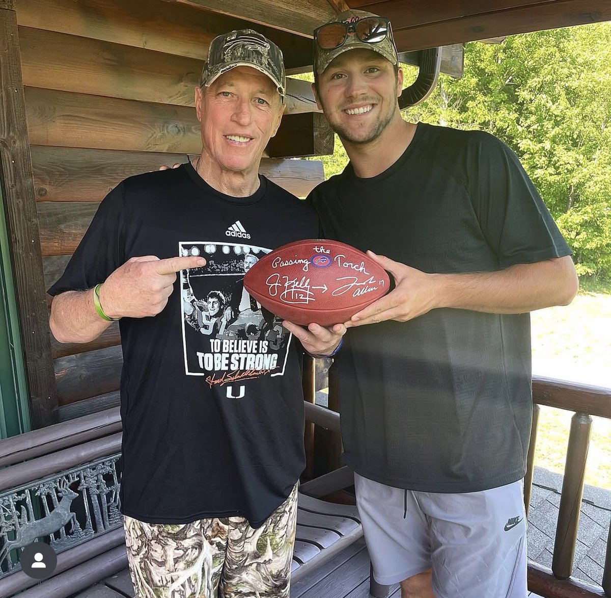 JimKelly1212's tweet image. CONGRATULATIONS 17! 5 AFC East Championships and breaking my record for most touchdowns in BILLS history!
You’re a leader on and off the field and one of the best to play the game Josh! Stay focused and healthy and keep working. You and this team can do it!
GO BILLS!! 🏈🦬