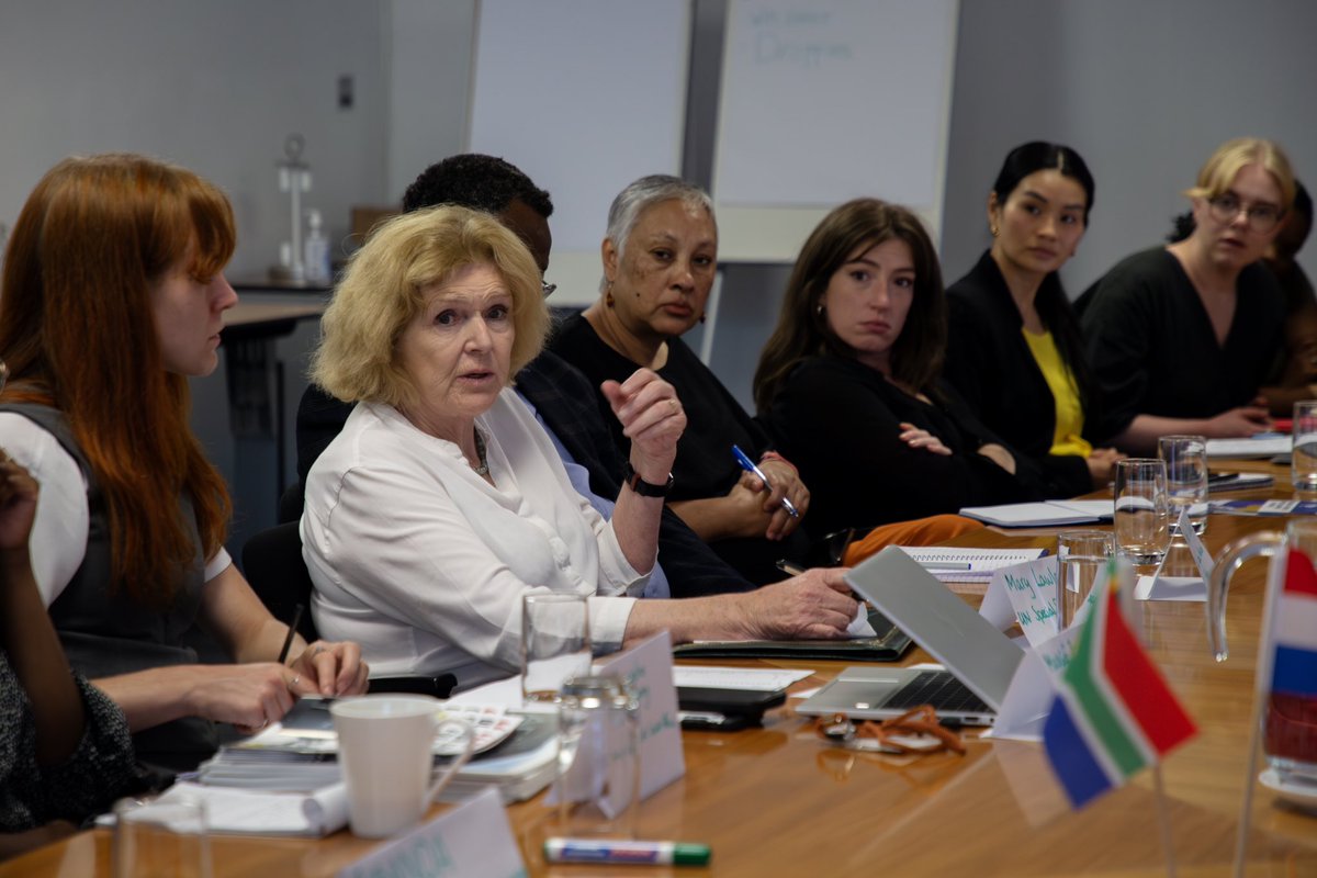 NLinSouthAfrica's tweet photo. Together with @whrdinitiative, we hosted @MaryLawlorhrds for a consultation with human rights defenders from South Africa, Eswatini, Lesotho, Kenya, Uganda, Mozambique and Zimbabwe.
#HumanRightsDefenders
#ProtectHRDs
๐ท Chris Louw for @groundWorkSA https://t.co/VhNnufNadO