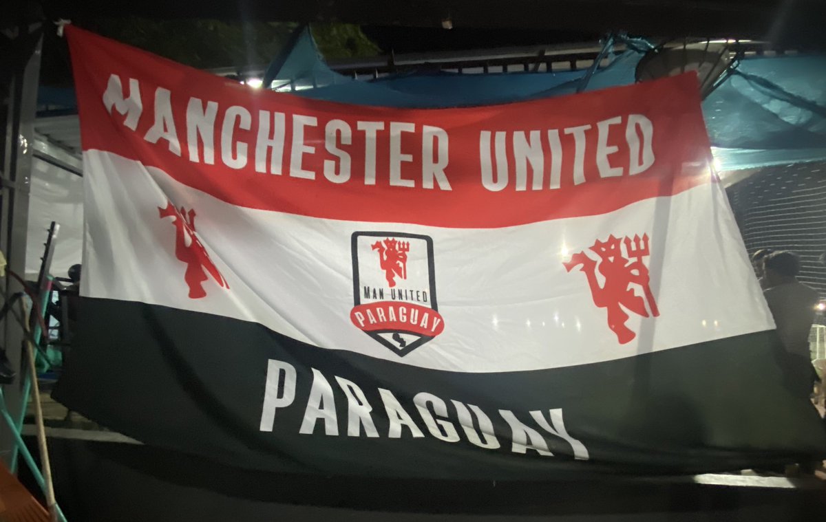 ManUtd_Paraguay's tweet photo. Estamos rumbo a ser Peña oficial del Manchester United y queremos que seas parte.

✅ +100 miembros activos 
✅ 10 Official Supporters reconocidos por el Manchester United.

Asados, fútbol, Premier League Fantasy, sorteos y más.

¡Responde y te enviamos el link de WhatsApp! https://t.co/dnUfghLFx2