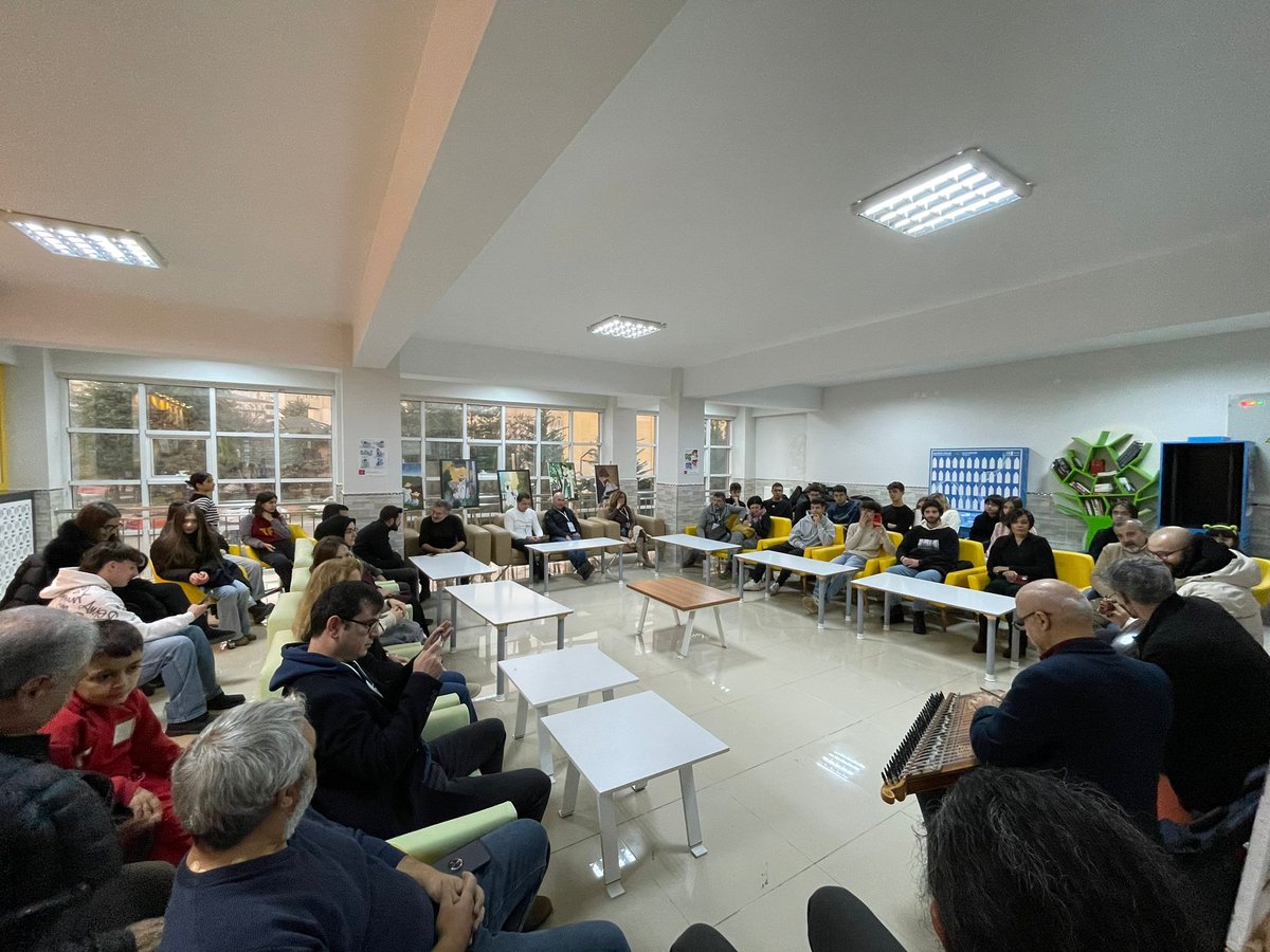 İngilizce Öğrt Ramazan Kara tarafından yürütülen Erasmus+KA210 Sürüdürülebilir Bir Çevre için Dijital Çözümler adlı proje kapsamında İtalya ve Polonya’dan gelen öğrenci ve öğretmenler ile bir hafta sürecek Arduino ile Atık Yönetimi aktivitesi başlamıştır.
<a href="/BilsemMeb/">mehmet dur</a>
<a href="/HuseyinKir64/">Hüseyin Kır</a>