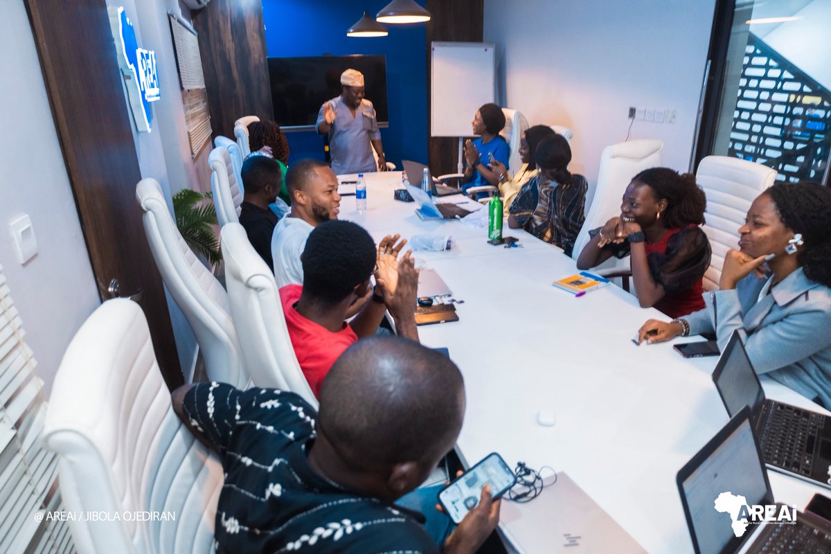 Areai4Africa's tweet photo. Meetings at #AREAi.

#AREAi4Africa #HumansOfAREAi #EducationChampions #DevelopmentPractitioners #LearningWithoutBarriers #Literacy #Numeracy #FastTrackBarriers #Literacy #Numeracy #FastTrack https://t.co/VJCksvCE50