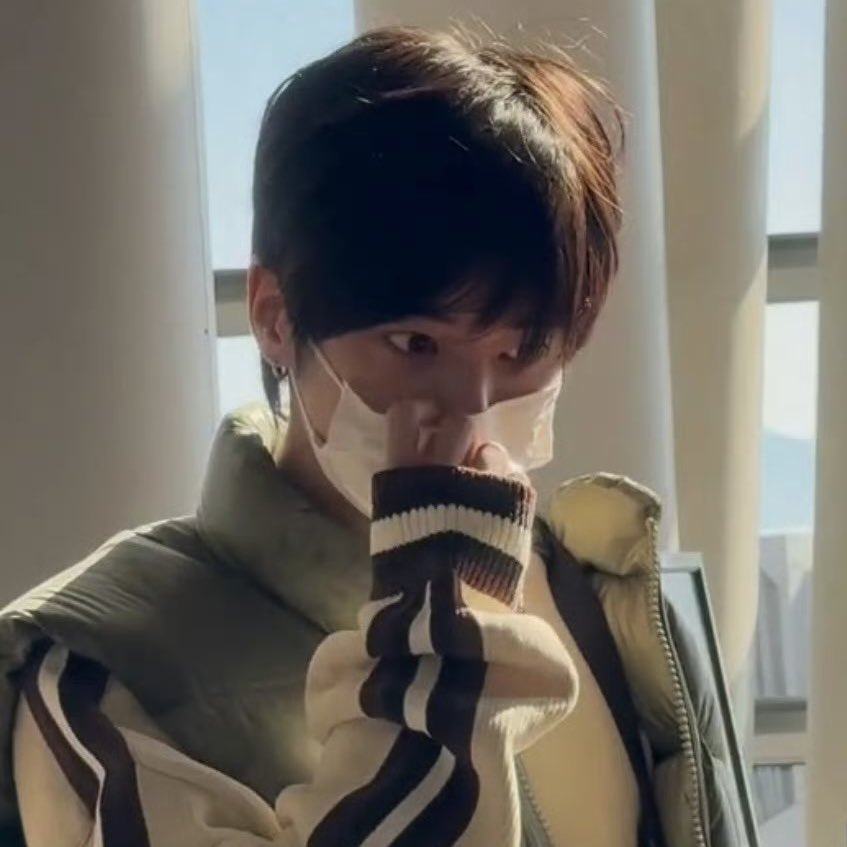 tyunpies's tweet photo. HIS SWEET LITTLE SOFT FACE I’LL CRY his hair too… he looks so so cute

cr. GIK (小红书) https://t.co/rHQbqYnnfb