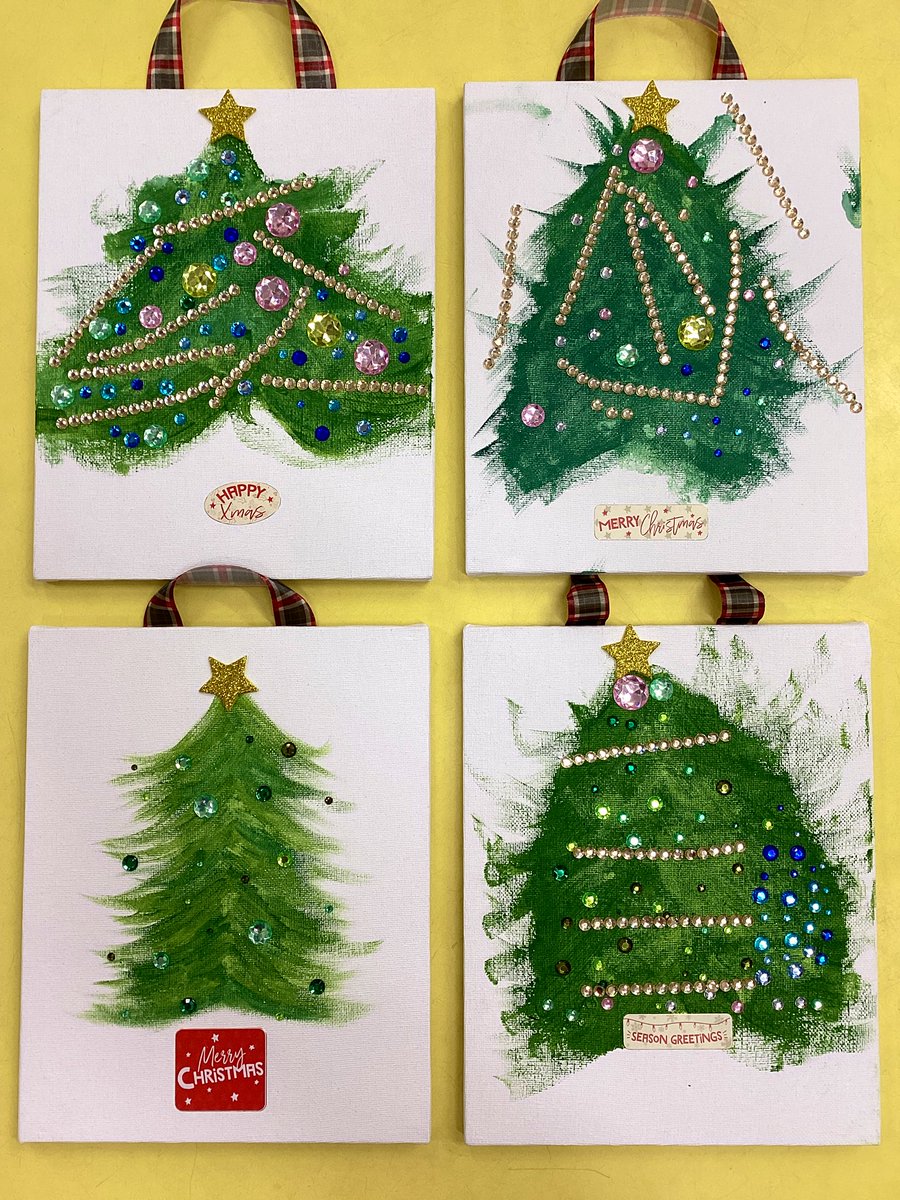 We have produced some fantastic art work tonight in Christmas craft club. 🎄