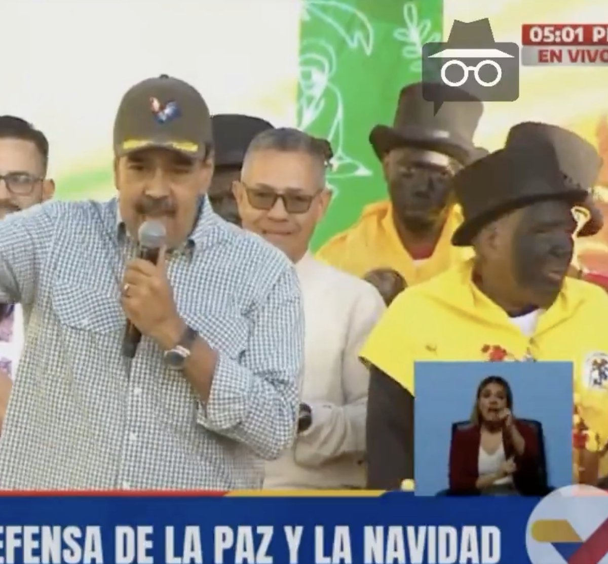 _Rodriguez_667's tweet photo. PERO que hara un tipo al lado de Maduro con la cara pintada de negro?
#NarcolasMaduro tiene sus dias contados; Trump dijo que Caeria y hay una excelente razon
< Tiene las #RESERVAS #PROBADAS mas grandes de #PETROLEO del #MUNDO, y EEUU no se las va a dejar a CHINA y a RUSIA>
@EliorCymbler @maomolina1 @biolucho2005 @BenedictoLozano @Colombianota01 @brisa7766433br1 @DMmxxii @TruthOther @Colombi86542069 @NanaTorres27