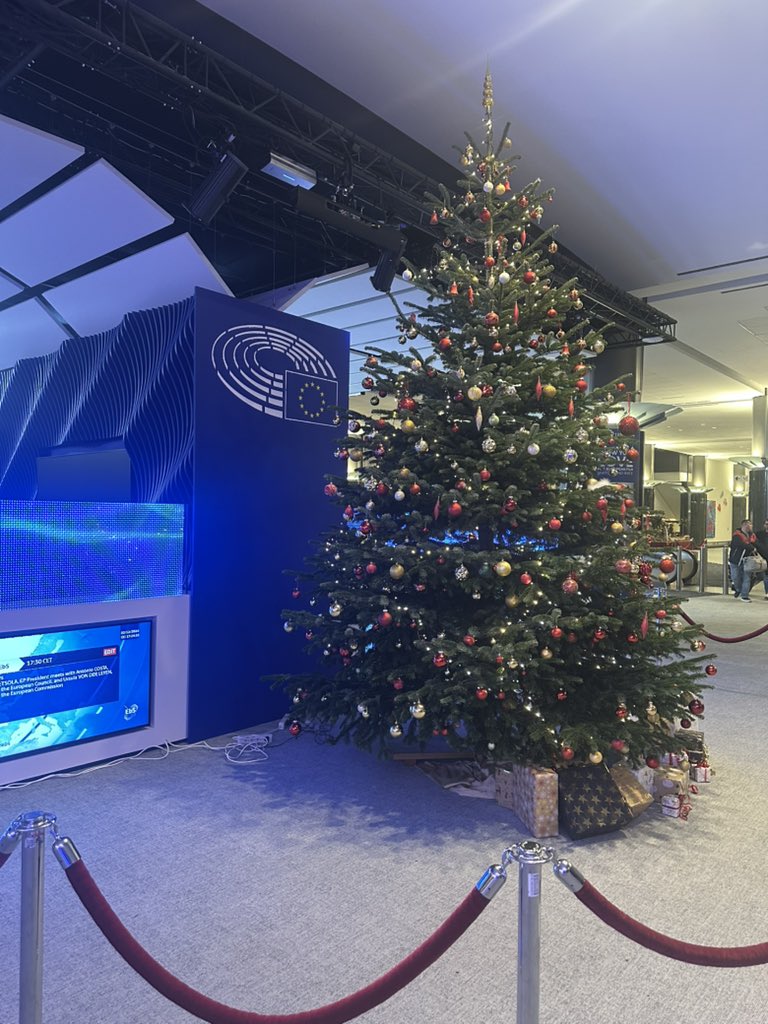 Sam Ryan tweet media