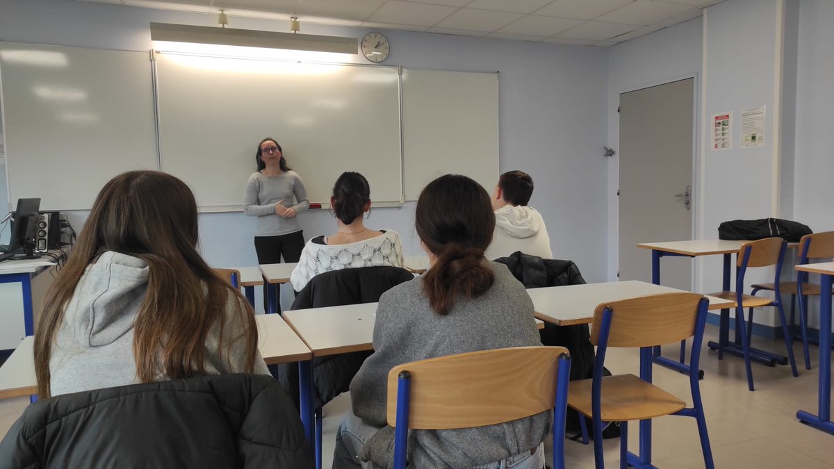 Démarrage des lundis de l'orientation : rencontre avec  Mme Brethonnet pour discuter de son parcours et découvrir les métiers des Ressources Humaines.