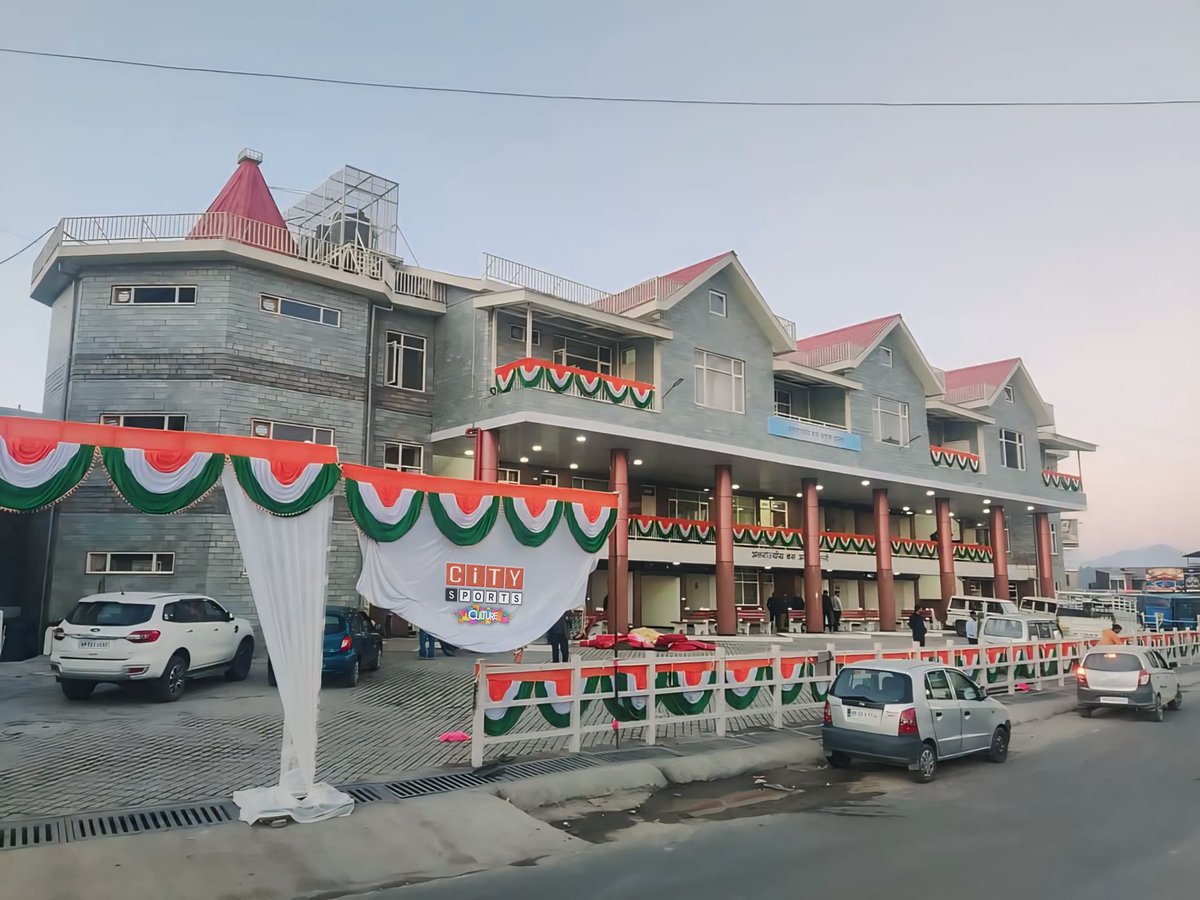 city_news_in's tweet photo. शिमला के ढल्ली अत्याधुनिक अंतर्राज्यीय बस अड्डा । #shimla #dhali #himachal https://t.co/U0Atx3ZyJR