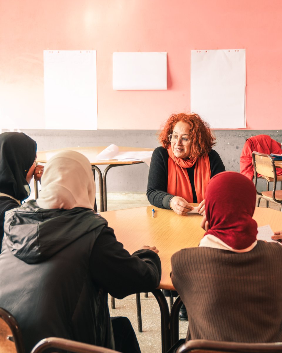 ONUFemmesMaroc's tweet photo. Lors de la journée "La Montagnarde",des ateliers de théâtre et d'estime de soi,animés par Ahmed El Falah et Saida Drissi ont offert aux jeunes un espace d’expression et d’échanges pour déconstruire les stéréotypes de genre et promouvoir leur bien-être physique et mental. #16jours https://t.co/Mcjztg1X0t
