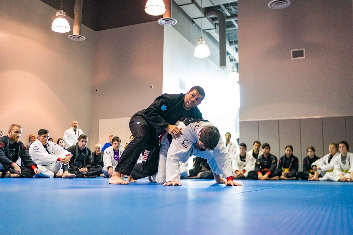 We’re excited to welcome back Professor André Galvão for this Saturday’s seminar! It’s sure to be an amazing experience with world-class instruction and tons of practical takeaways.