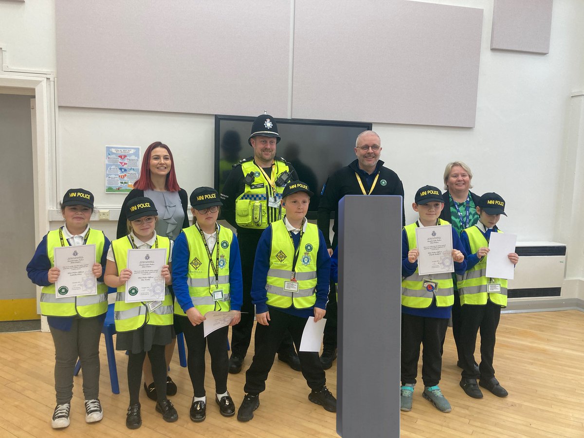 Weelsby Y5LD (@mrd_weelsby) on Twitter photo This morning we celebrated these children in Y5 completing their 7 week Mini-Police courseโฆ.Well Done all! ๐ <a href="/DeltaWeelsby/">Weelsby Academy ๐</a> <a href="/Humberbeat/">Humberside Police</a> This morning we celebrated these children in Y5 completing their 7 week Mini-Police courseโฆ.Well Done all! ๐ <a href="/DeltaWeelsby/">Weelsby Academy ๐</a> <a href="/Humberbeat/">Humberside Police</a>