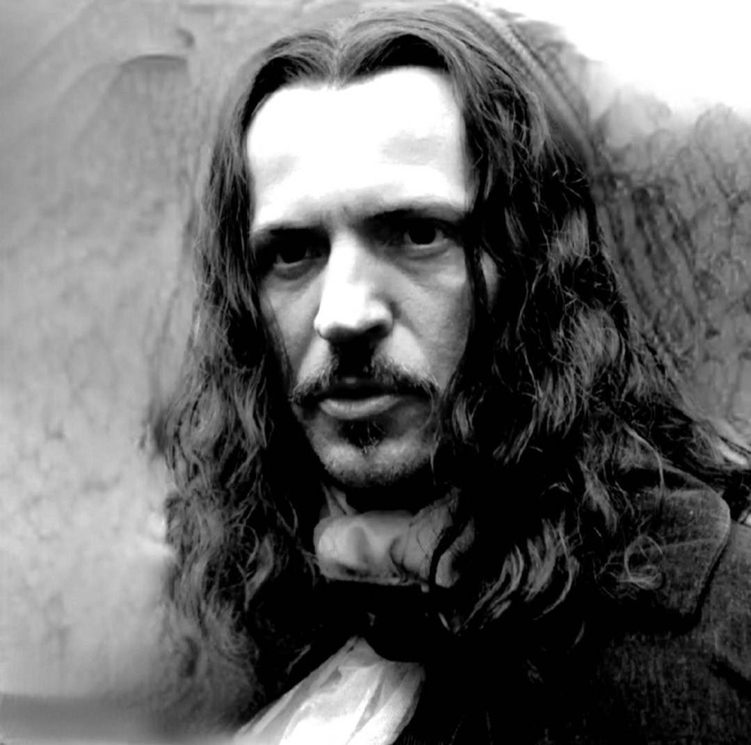 "Beware the fury of a patient man." - John Dryden <a href="/RunyanTygh/">Tygh Runyan</a> 🤍🖤🤍😠
#TyghRunyan #actor #musician #filmmaker #producer #artist  #FabienMarchal #Versailles #tvseries #VersaillesFamily #versaillesseries