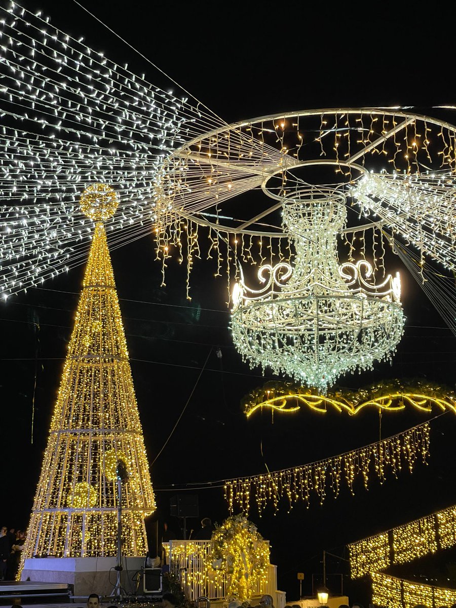 ✨🎄La navidad ya brilla en Mojácar y este puente de diciembre es el momento ideal para visitarlo.

#CostaDeAlmería