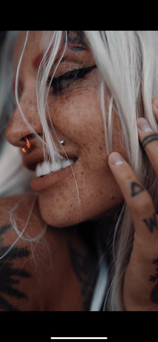 bantikboy's tweet photo. Freckles https://t.co/1YNxNQujfC
