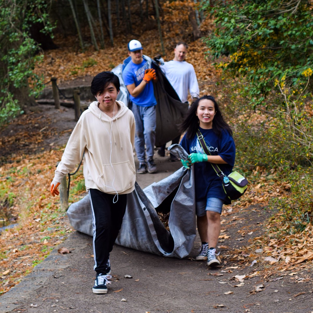 Give back to the RVA community — help us clean up the Japanese Garden! 🍁

Volunteer to assist our horticulture team for our One Great Morning of Raking: Sat, Dec 7. Bonus points if you bring your own rake! Sign up: bit.ly/4eSTc0B