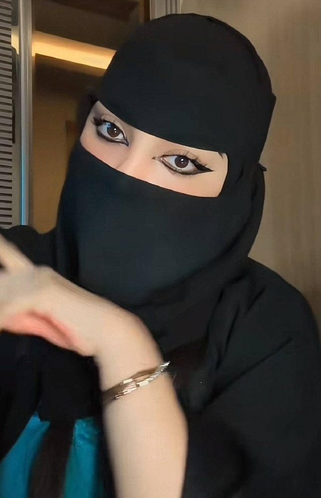 طلب زواج  مستعجل 

انا دكتورة غنيه جدا ابحث عن رجال فقير لايهم عمره ومدينته ثروتي تقدر 30 مليون عمري 35  شركات باسمي  ليس لدي ابناء ابحث عن زوج من اي دولة وجاهزة اسفرة علئ حسابي...