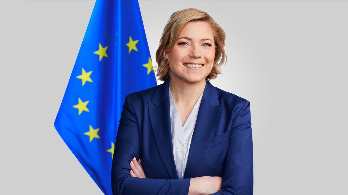 Veronica Gaffey (@gaffey_veronica) on Twitter photo Congratulations to <a href="/HennaVirkkunen/">Henna Virkkunen</a>, the new Executive Vice-President for Tech Sovereignty, Security & Democracy of the <a href="/EU_Commission/">European Commission</a>.
I look forward to working with you on further accelerating the digitalisation of the Commission! Congratulations to <a href="/HennaVirkkunen/">Henna Virkkunen</a>, the new Executive Vice-President for Tech Sovereignty, Security & Democracy of the <a href="/EU_Commission/">European Commission</a>.
I look forward to working with you on further accelerating the digitalisation of the Commission!