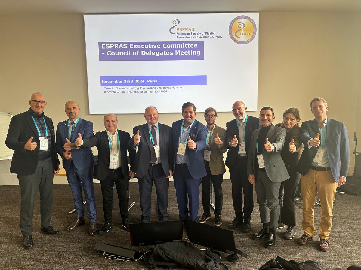 ESPRAS_Europe's tweet photo. Here's a wonderful photographic reminder of our 'Day in Paris' at the #SOFCPRE meeting.
Pictured are our Executive Committee, together with organiser, Jacques Saboye and an audience of over 200. #ESPRAS #StrongerTogether #PlasticSurgery https://t.co/i7CNGALVIL