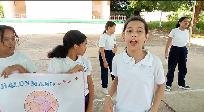 Exposición de Balonmano en la escuela complejo Educativo Bicentenario Batalla de Carabobo