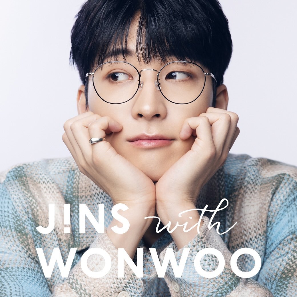 woenwou's tweet photo. ㅤ
hey, I’m stuck choosing which glasses look better on me. should I go for a classic vibe or something more fun and trendy? what do you think? help me out and pick your fave.

ㅤ https://t.co/RaBUZyiF4W