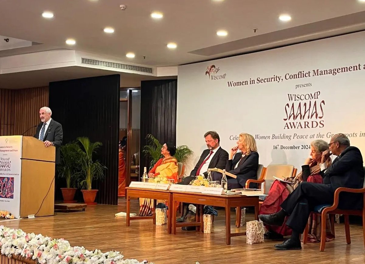 UNinIndia's tweet photo. “You remind us that even in the face of daunting odds, progress is both possible &amp; indeed necessary for us all”: #UNRC 🇮🇳 @ShombiSharp said as he joined dignitaries including Ambassador of @NLinIndia @marisagerards &amp; and @GermanyinIndia's @AmbAckermann to facilitate the awardees https://t.co/hX3Dpcgvl6