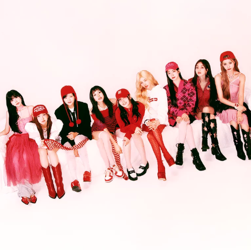 AboutMusicYT's tweet photo. TWICE confirms they will go on a world tour in 2025. https://t.co/kFt3pmmxQE