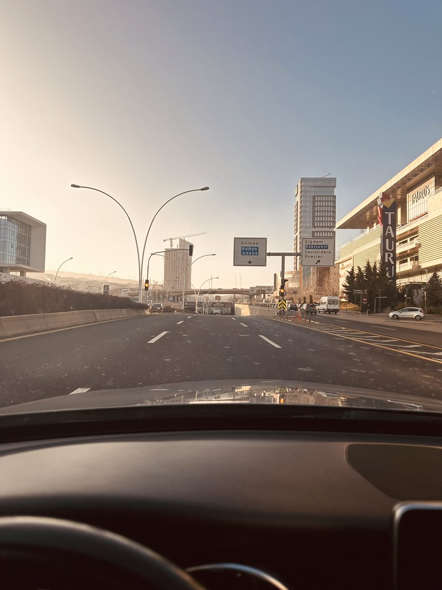 Bazen özlüyorum seni Ankara ama çok soğuksun güzelim ya.