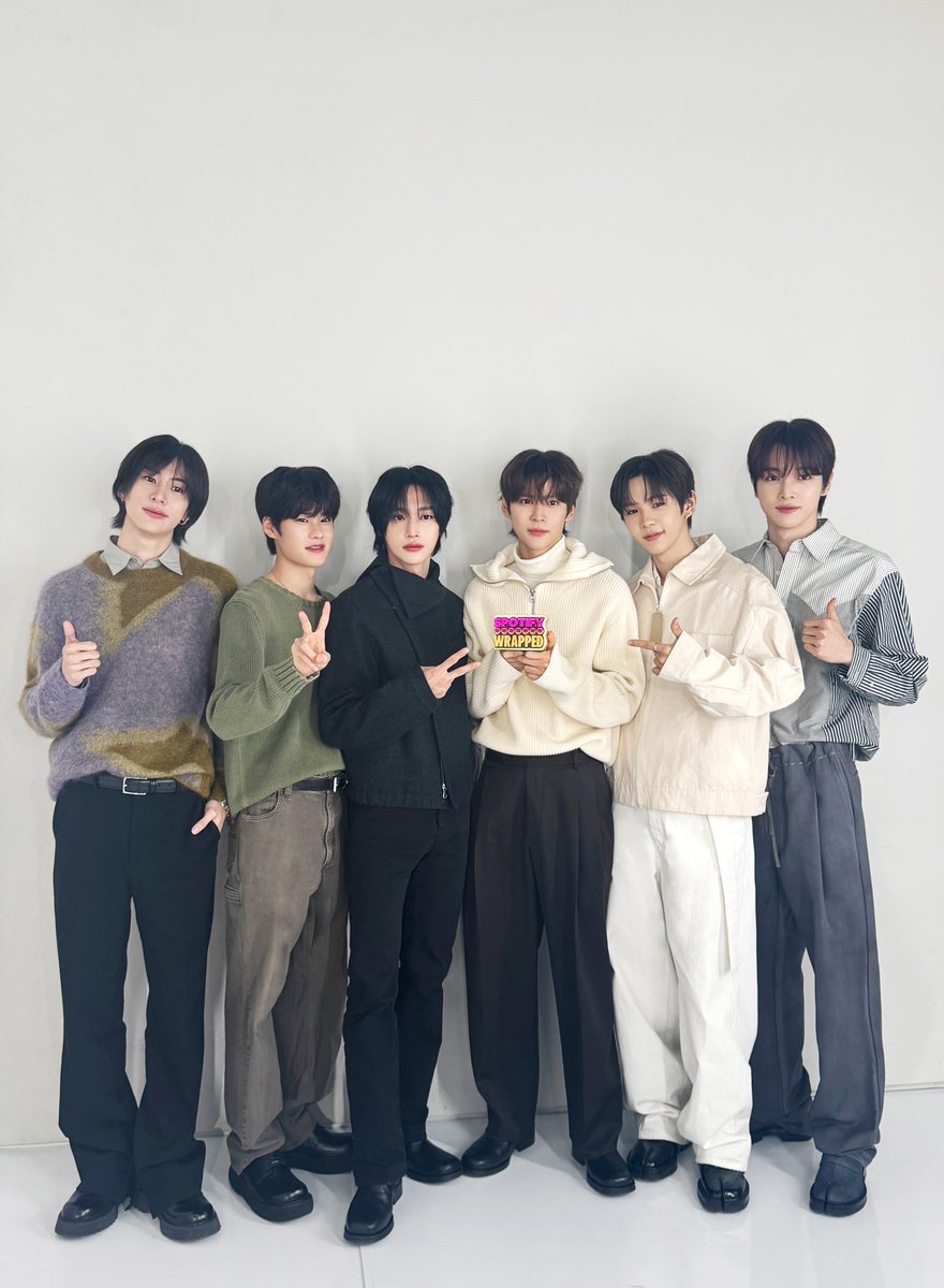 RIIZE_official's tweet photo. Thank you @Spotify for the amazing WRAPPED CAKE 🍰🧡
 
🎧https://t.co/A6iBsNmmEq
 
#RIIZE #라이즈
#RISEandREALIZE
#SpotifyWrapped연말결산
#스포티파이_랩드_연말결산
@SpotifyKR @SpotifyKpop https://t.co/V5Cjtat4KI